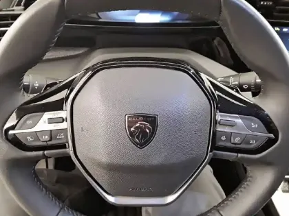 Photo 38 Peugeot 408  PHEV 180 e-EAT8