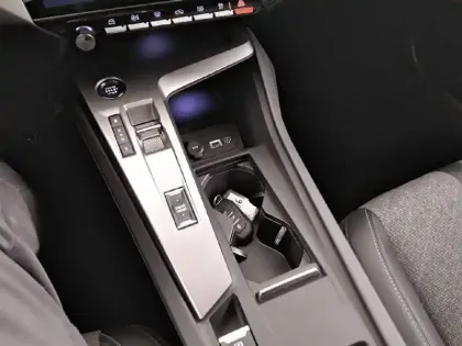 Photo 37 Peugeot 408  PHEV 180 e-EAT8