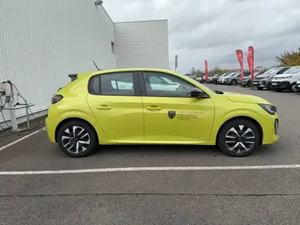 Photo 16 Peugeot 208  Hybrid 100 e-DCS6