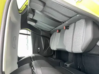 Photo 18 Peugeot 208  Hybrid 100 e-DCS6