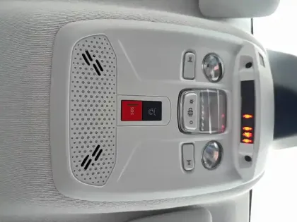 Photo 17 Peugeot 208  Hybrid 100 e-DCS6