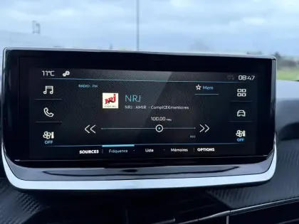 Photo 28 Peugeot 208  Hybrid 100 e-DCS6