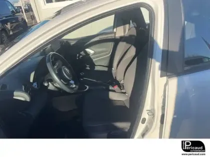 Photo 24 Toyota Yaris  70 VVT-i