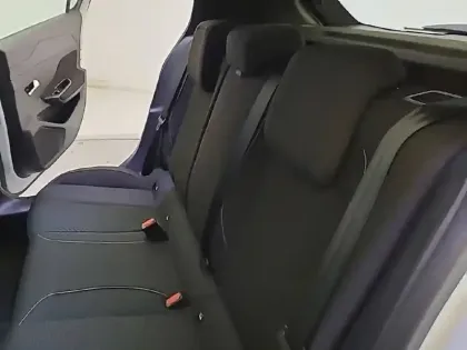 Photo 31 Peugeot 308  PureTech 130ch S&S EAT8