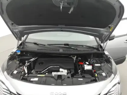 Photo 14 Peugeot 5008  Hybrid 136 e-DCS6