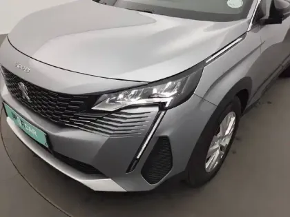 Photo 15 Peugeot 5008  Hybrid 136 e-DCS6