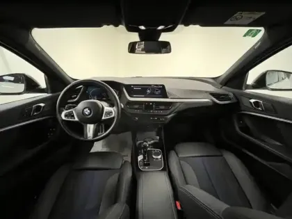 Photo 7 BMW Serie 1 Série 1 118iA 136ch M Sport DKG7