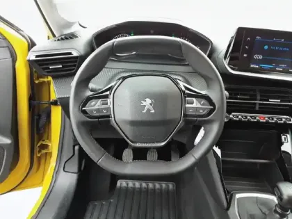 Photo 8 Peugeot 208  PureTech 100 S&S BVM6