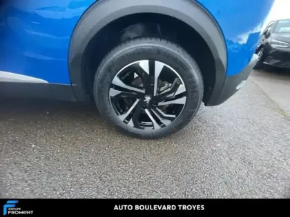 Photo 27 Peugeot 2008  e- 136ch Allure Pack