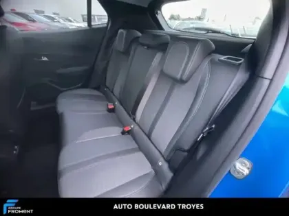 Photo 26 Peugeot 2008  e- 136ch Allure Pack