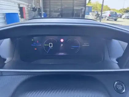 Photo 31 Peugeot 208  Electrique 51 kWh 156ch