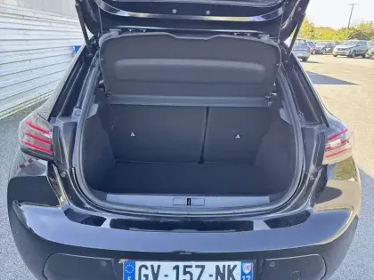 Photo 27 Peugeot 208  Electrique 51 kWh 156ch