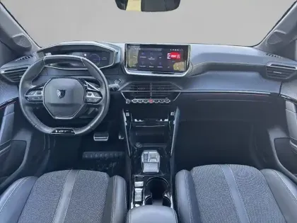 Photo 29 Peugeot 208  Electrique 51 kWh 156ch