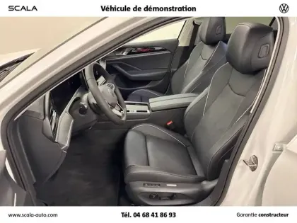 Photo 37 Volkswagen Passat  1.5 eHybrid 204 DSG6