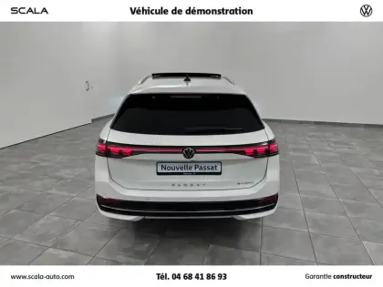 Photo 31 Volkswagen Passat  1.5 eHybrid 204 DSG6
