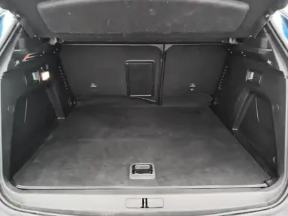 Photo 7 Peugeot 3008  Hybrid 225 e-EAT8 Allure Pack