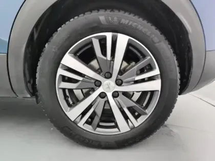 Photo 14 Peugeot 3008  Hybrid 225 e-EAT8 Allure Pack