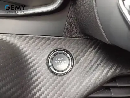 Photo 15 Peugeot 2008  Electrique 136 ch