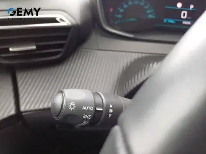 Photo 12 Peugeot 2008  Electrique 136 ch