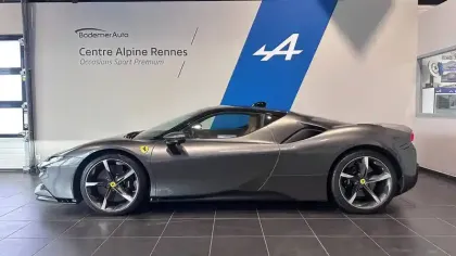 Photo 1 Ferrari Sf90  Stradale 4.0 V8 780 ch PHEV