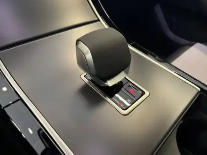 Photo 43 Land rover Range Rover  Velar 2.0L P400e PHEV 404ch AWD BVA