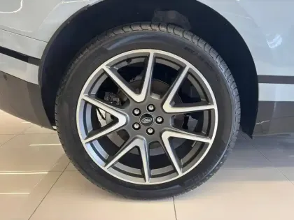 Photo 57 Land rover Range Rover  Velar 2.0L P400e PHEV 404ch AWD BVA