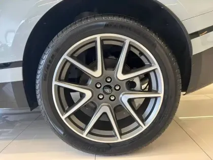 Photo 13 Land rover Range Rover Velar  2.0L P400e PHEV 404ch AWD BVA