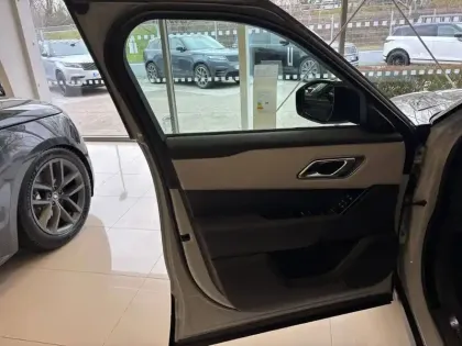 Photo 46 Land rover Range Rover  Velar 2.0L P400e PHEV 404ch AWD BVA