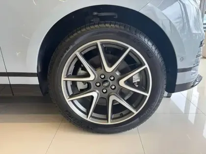 Photo 58 Land rover Range Rover  Velar 2.0L P400e PHEV 404ch AWD BVA