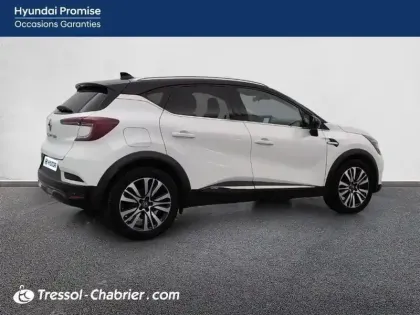 Photo 27 Renault Captur  Blue dCi 115 EDC Initiale Paris