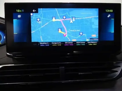 Photo 13 Peugeot 3008  HYBRID 225ch GT e-EAT8