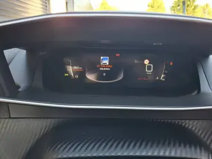 Photo 70 Peugeot 2008  PureTech 130 S&S BVM6