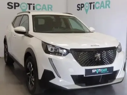 Photo 34 Peugeot 2008  PureTech 130 S&S BVM6