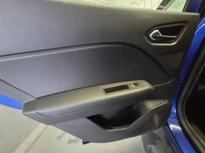 Photo 66 Renault Captur  TCe 90