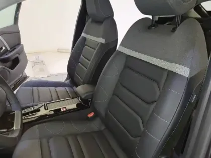 Photo 10 Citroën C4  BlueHDi 130 EAT8