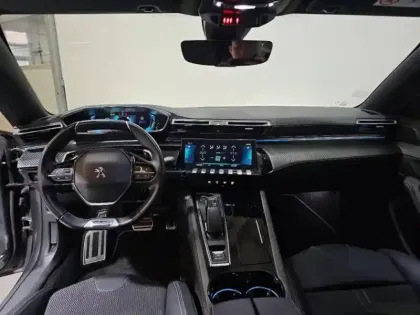 Photo 13 Peugeot 508  HYBRID 225ch GT Line e-EAT8 10cv