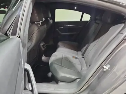 Photo 11 Peugeot 508  HYBRID 225ch GT Line e-EAT8 10cv