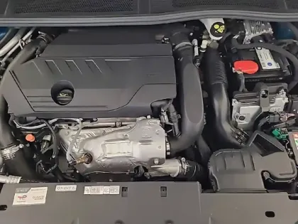 Photo 34 Peugeot 408  PHEV 180 e-EAT8