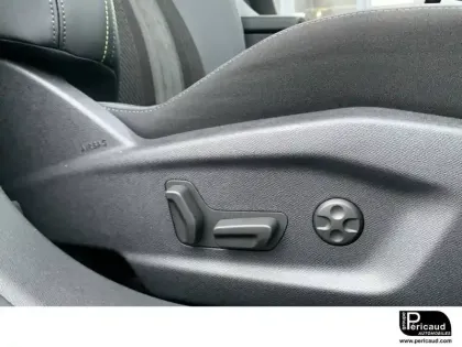 Photo 95 Peugeot 408  PHEV 225 e-EAT8
