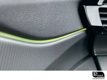 Photo 21 Peugeot 408  PHEV 225 e-EAT8