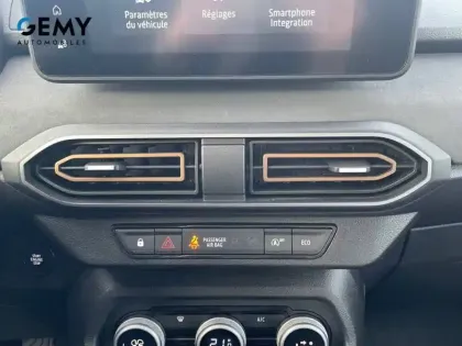 Photo 15 Dacia Sandero  ECO-G 100 GSR2