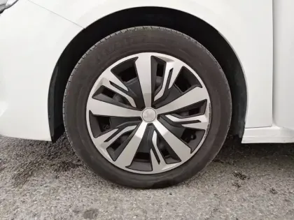 Photo 10 Peugeot 208  PureTech 75 S&S BVM5