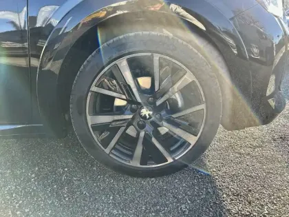 Photo 12 Peugeot 208  PureTech 100 S&S BVM6