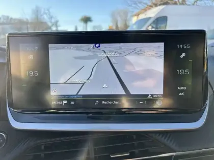 Photo 14 Peugeot 208  PureTech 100 S&S BVM6