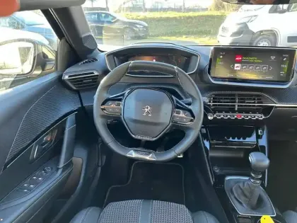 Photo 8 Peugeot 208  PureTech 100 S&S BVM6