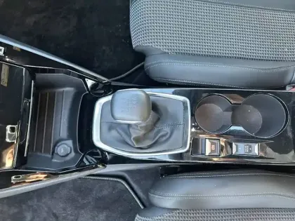 Photo 13 Peugeot 208  PureTech 100 S&S BVM6