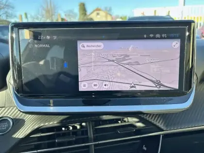 Photo 17 Peugeot 208  Electrique 51 kWh 156ch