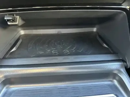 Photo 19 Peugeot 208  Electrique 51 kWh 156ch