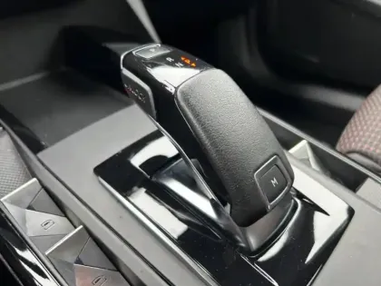 Photo 8 DS DS 3  Crossback PureTech 130ch Performance Line + Automatique 7cv