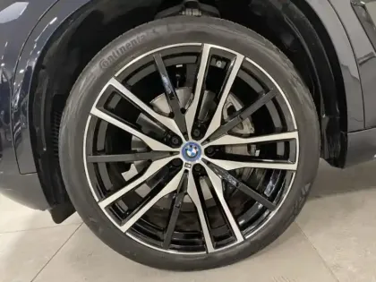 Photo 27 BMW X5  xDrive50e 489ch M Sport